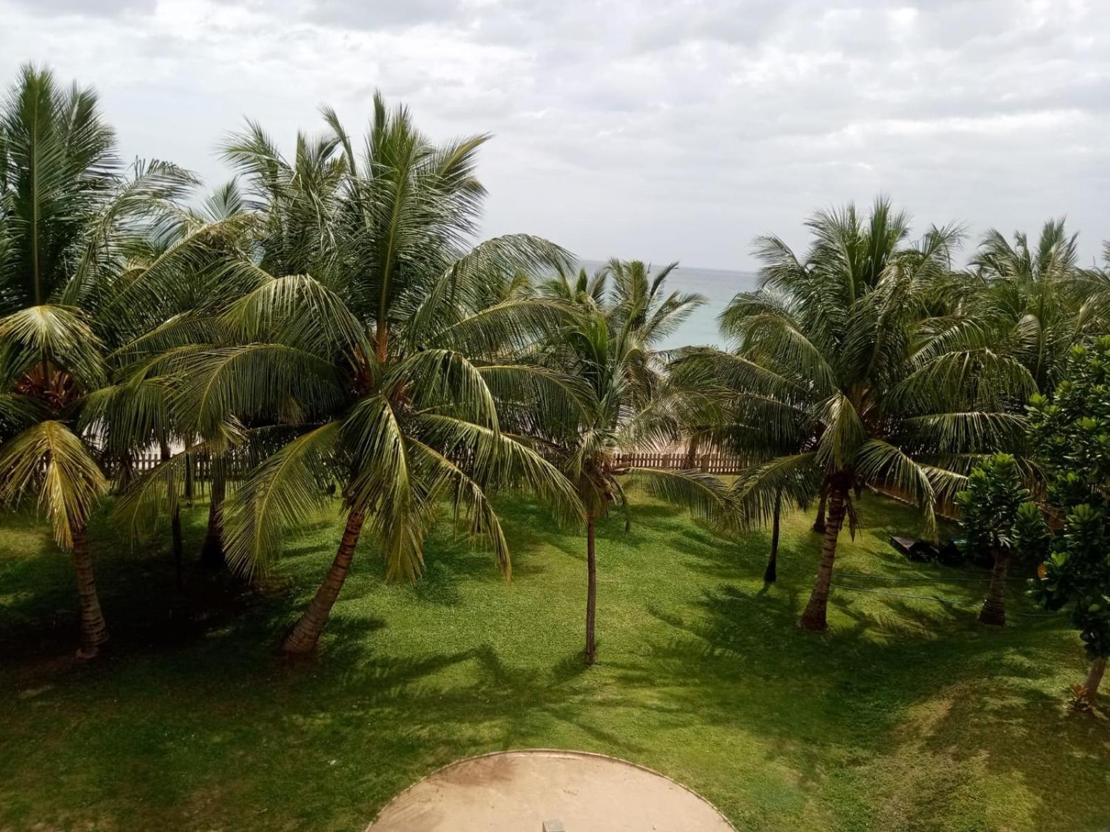 Sandy Shores Trincomalee Extérieur photo